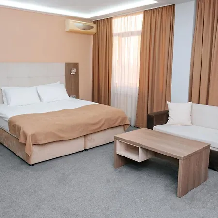 Hotel Tundzha - Renovated! Yambol