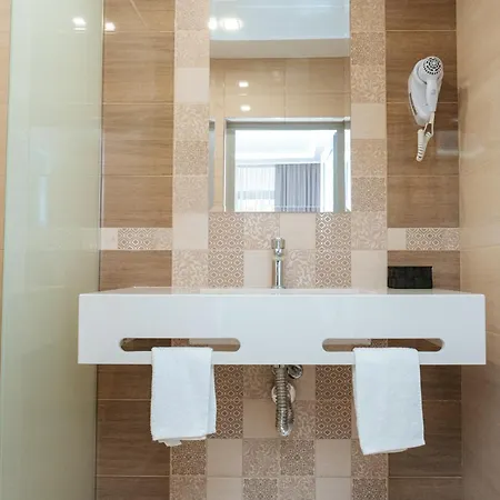 Tundzha - Renovated! 3*