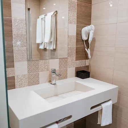 Tundzha - Renovated! 3* Yambol